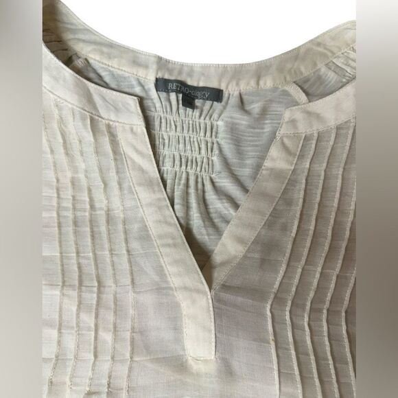Retro-ology Womens Lightweight Embroidered  Top. Ivory Color. Size Large - Picture 3 of 8